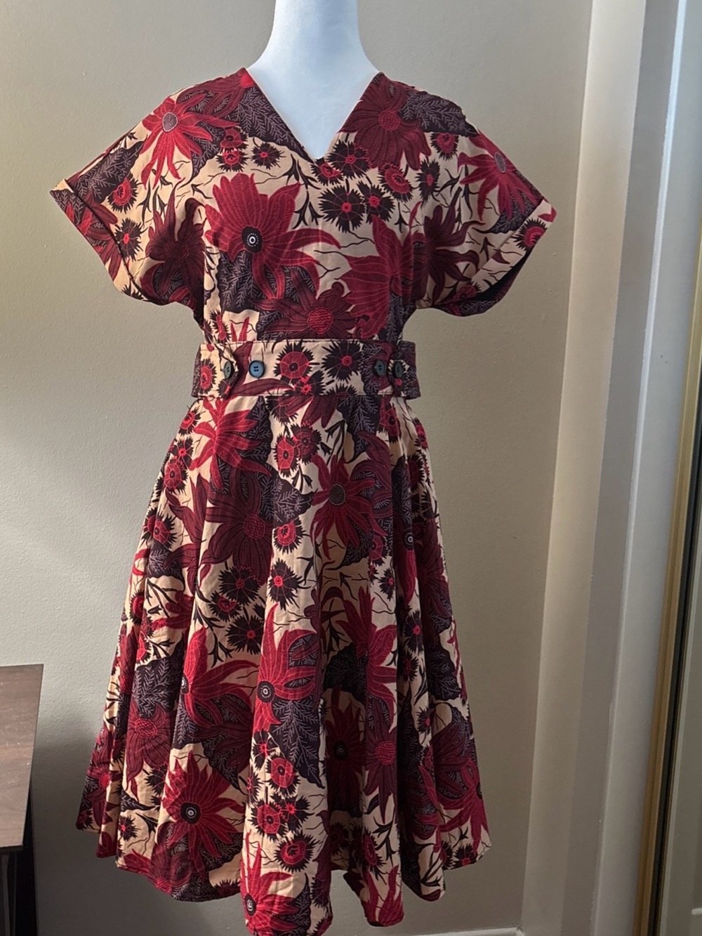 Vintage Mae Otti Women’s Size M Red Multi-Color Floral V-Neck Midi Dress